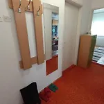 Retro Aparment In The Heart Of Appartement