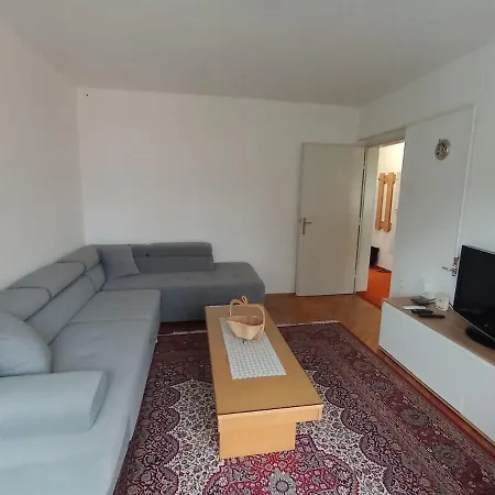 Retro Aparment In The Heart Of