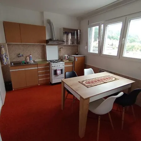 Apartman Retro Aparment In The Heart Of *