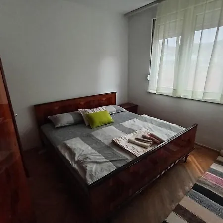 Retro Aparment In The Heart Of Lägenhet Sarajevo