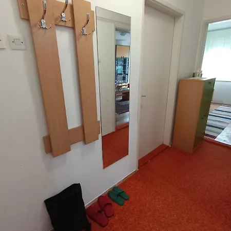 Retro Aparment In The Heart Of Apartman