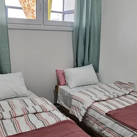 Retro Aparment In The Heart Of *
